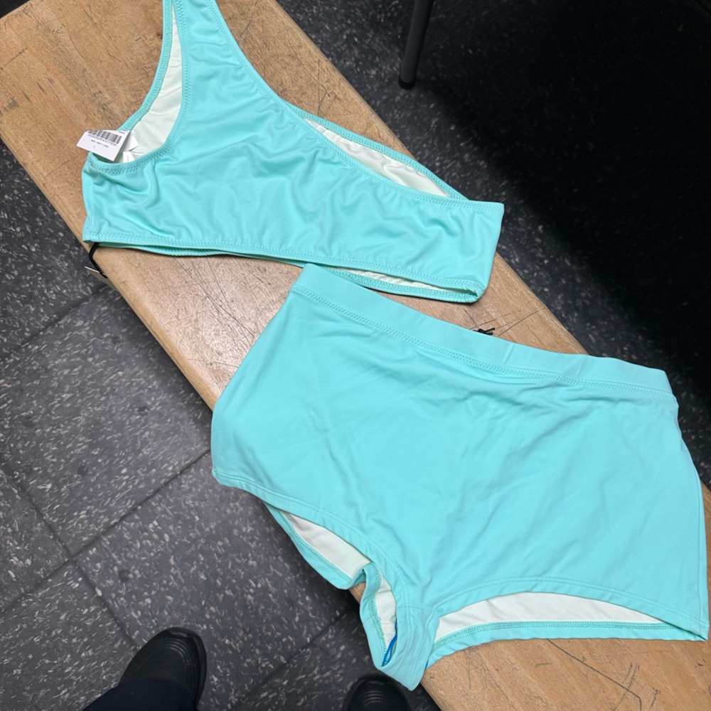 NWT Solid & Striped boy short bikini set. Aqua blue size Large